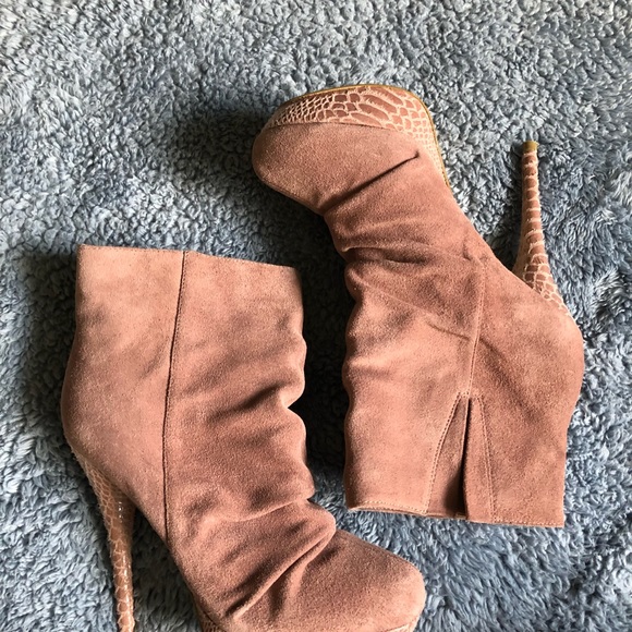 Platform ankle boot - Picture 2 of 4